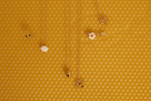 画像をギャラリービューアに読み込む, BEE ダイヤモンド エナメル ネックレス