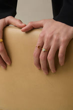 画像をギャラリービューアに読み込む, ARO C BAGUETTE ホワイトオパール リング