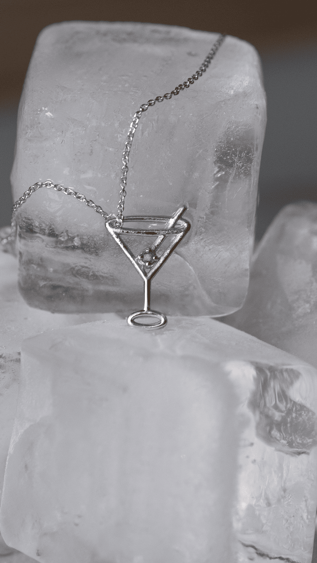 ALIITA IS FREEZING - WHITE GOLD COLLECTION