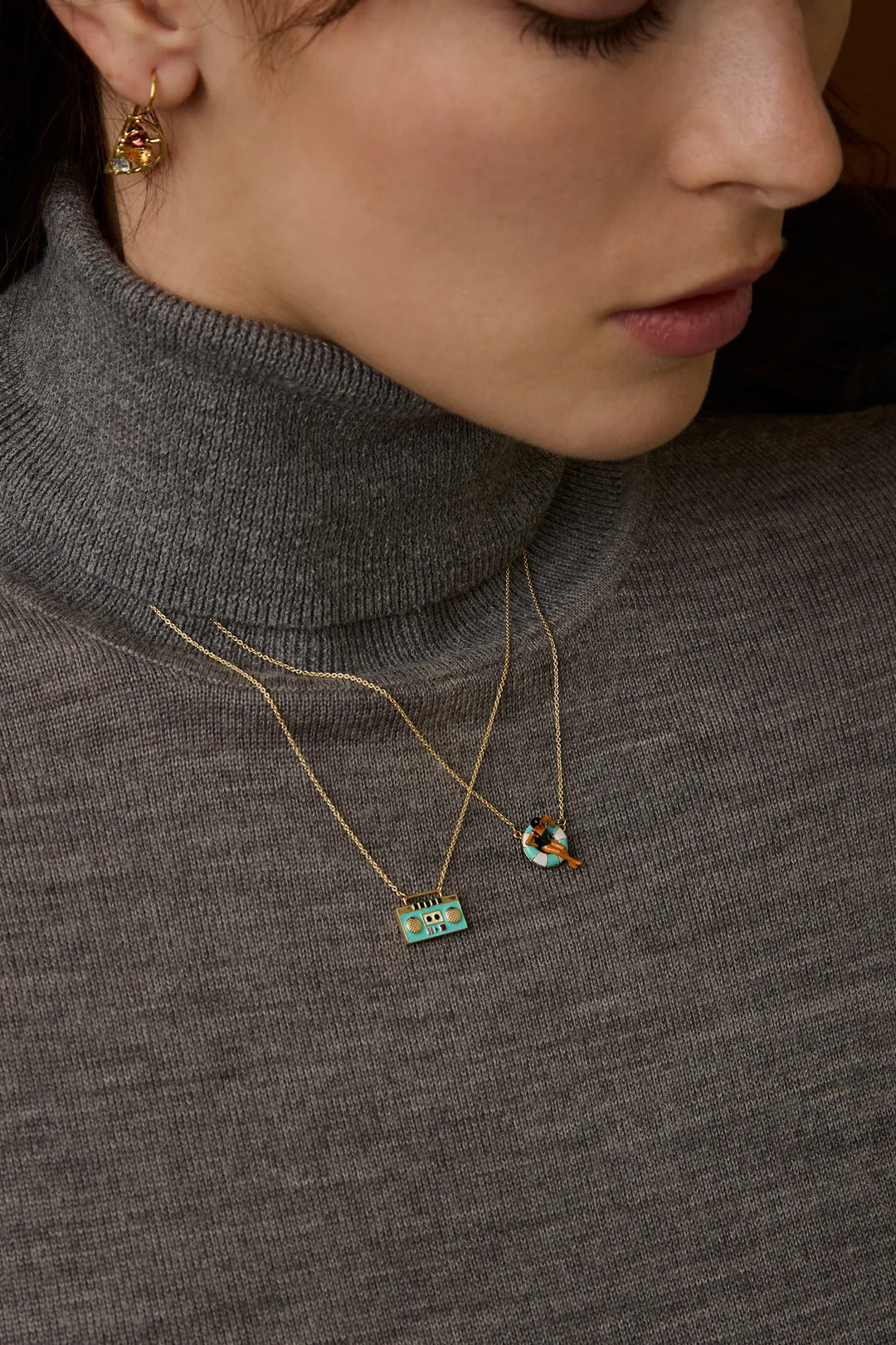 【ALIITA】Tu Y Yo 9kt gold necklace with gemstone 関税送料込 TU Y YO AQUAMARINE + GARNET NECKLACE – ALIITA